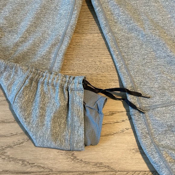 Lululemon leggings - Picture 3 of 4